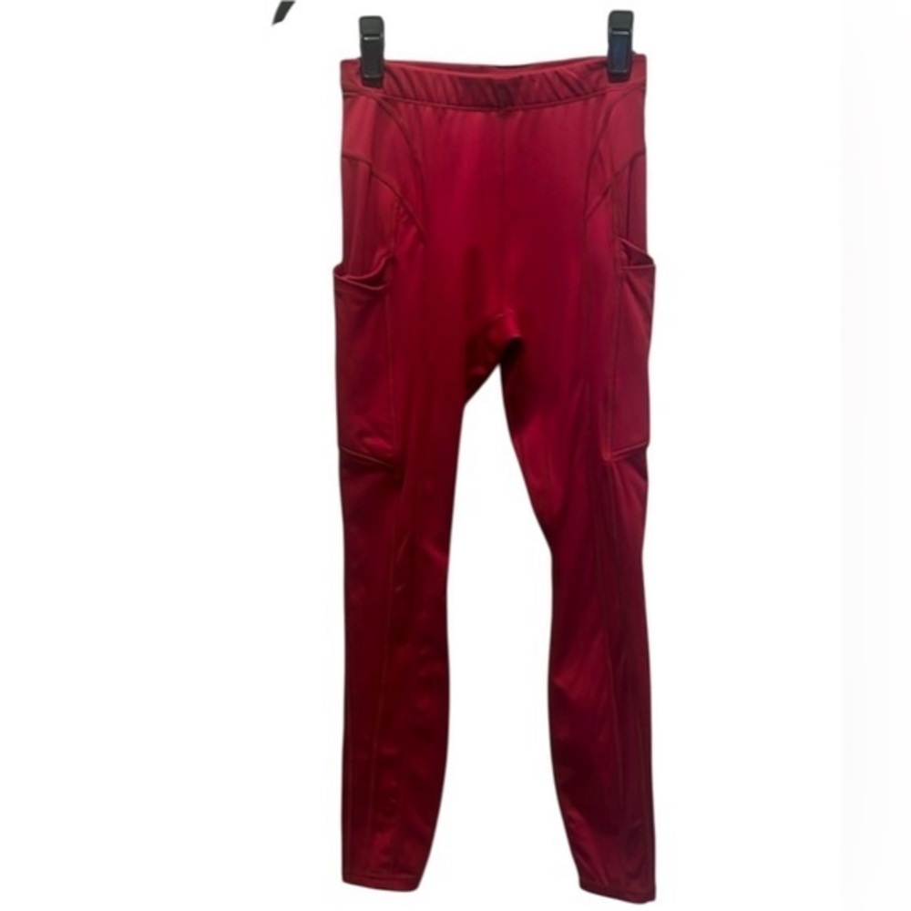 Fabletics Women’s Crimson Red Leggings with pockets, size XS